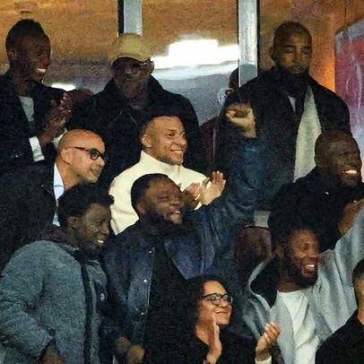 Mbappé elogia irmão após gol surpreendente contra o PSG em emocionante partida