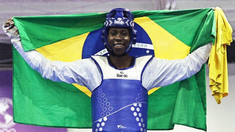 Henrique Marques foi campeão na categoria até 80kg (Foto: Ana Patricia/COB)
