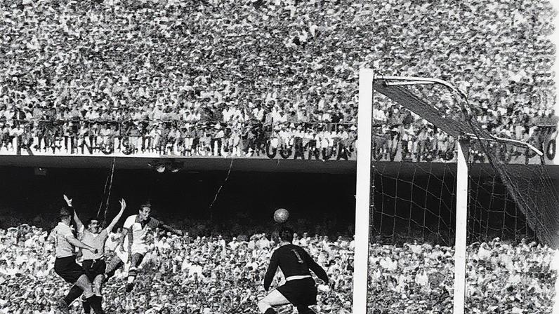 Valdir Bigode marcou mais de 100 gols pelo Vasco (Foto: Andre Melo Andrade/Eleven)