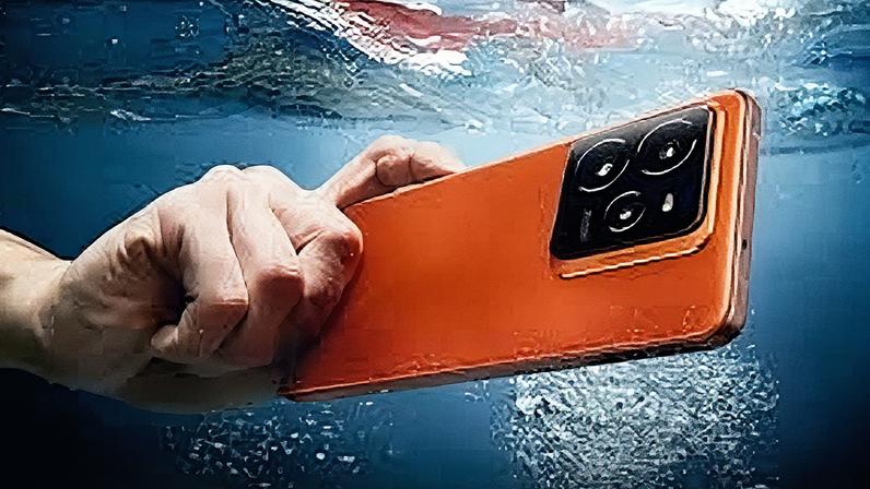 Realme GT 7 oferece potência e bateria de sobra em design compacto