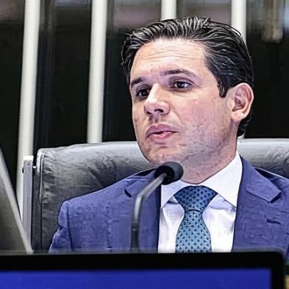 Hugo Motta comenta ligação entre Lula e Trump em declaração polêmica