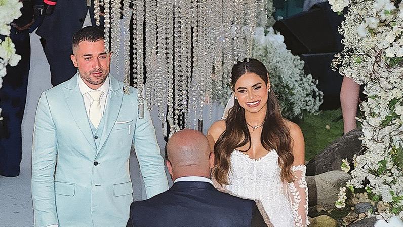 Casamento de Lexa e Ricardo Vianna tem dedicatória à filha do casal, Sofia; vídeo — Foto: Webert Belicio / Agnews