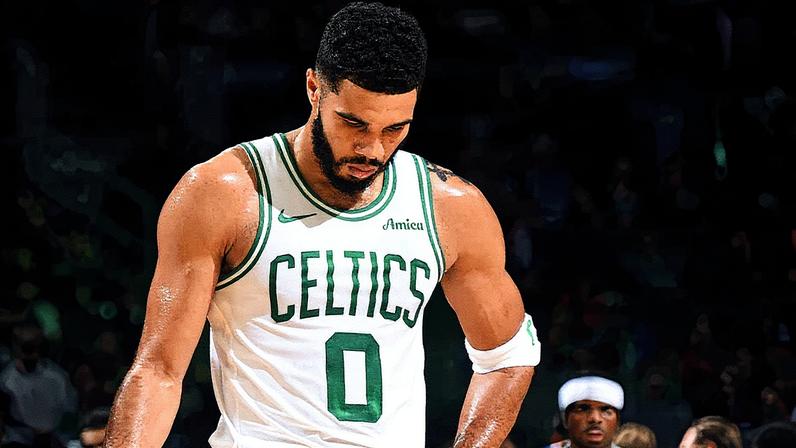 Jayson Tatum, astro do Boston Celtics que sofreu grave lesão (Foto: Brian Babineau / AFP)
