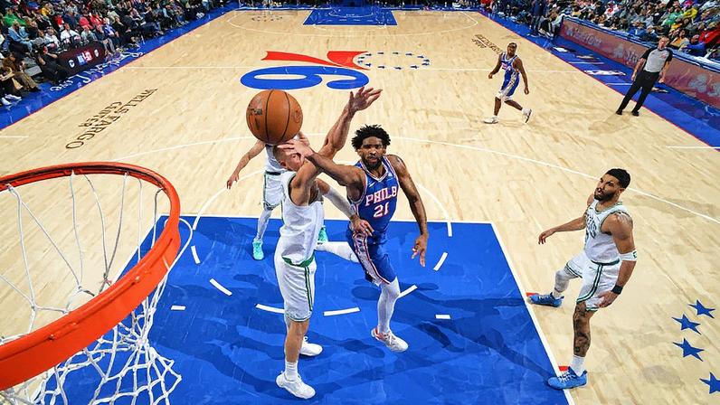 Joel Embiid pelo Philadelphia 76ers (Foto: Jesse D. Garrabrant / NBAE / Getty Images / Getty Images via AFP)