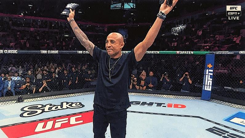 José Aldo é homenageado no UFC Rio (Foto: Reprodução/UFC)