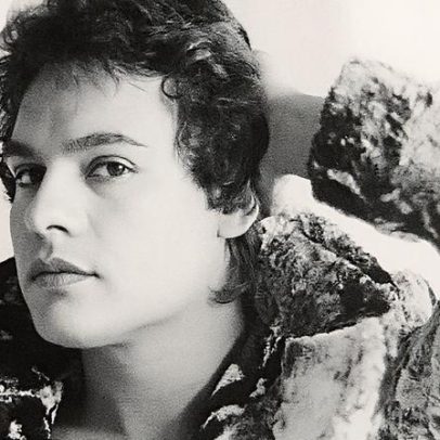 Série documental de Juan Gabriel divulga o primeiro trailer