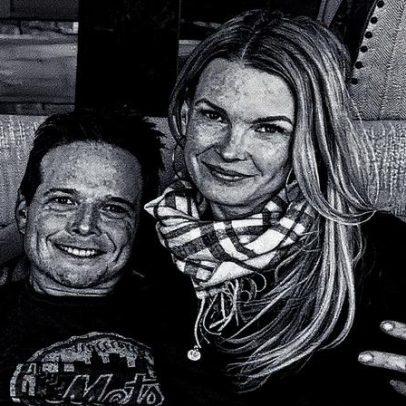 Scott Wolf deseja feliz aniversário à ex-esposa Kelley após divórcio conturbado