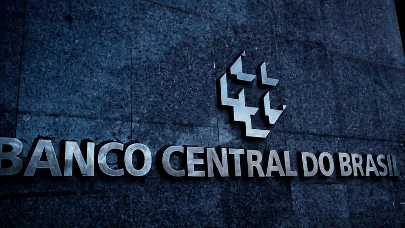 O Banco Central revela que a dívida externa do Brasil chegou a US$ 377,410 bilhões em setembro, um aumento frente a agosto. Detalhes sobre lucros e dividendos - Foto: Fotos Públicas
