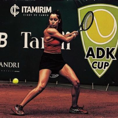 Catarinenses brilham no segundo dia do ITF em Itajaí