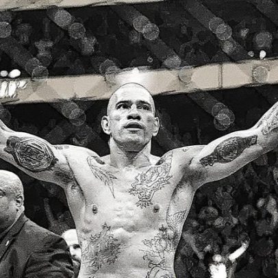 Atitude de Poatan após nocaute técnico no UFC 320 surpreende fãs