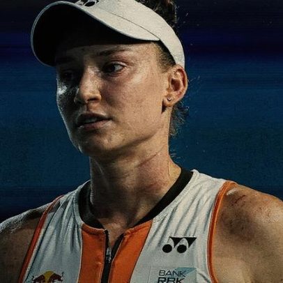 Rybakina busca última vaga nas Finais da WTA com duas vitórias