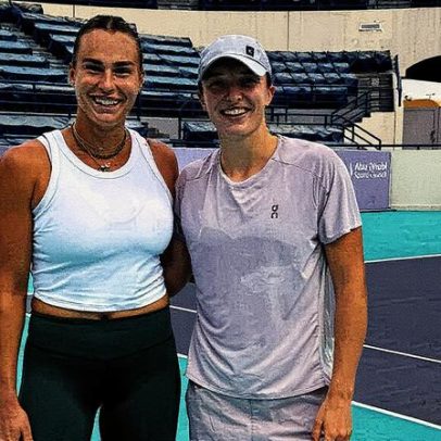 Sabalenka e Swiatek lideram o top 10 na disputa das finais da WTA
