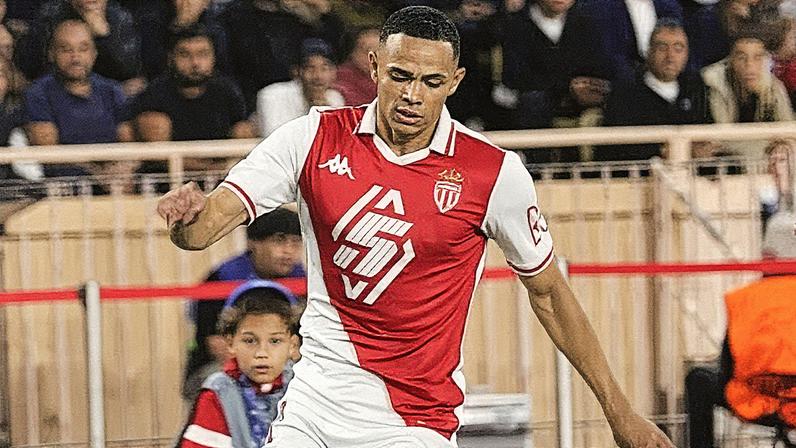 Vanderson, lateral do Monaco • Reprodução/Instagram/@vanderson02_