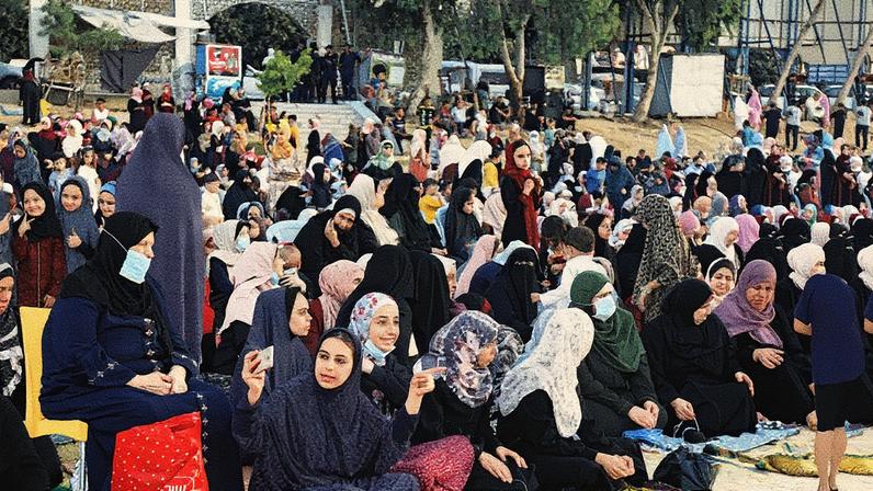 Após dois anos de conflito, palestinos retornam a Gaza sob cessar-fogo entre Israel e Hamas. Acordo prevê troca de reféns, ajuda e retirada de tropas - Foto: Musa Alzanoun | موسى الزعنون