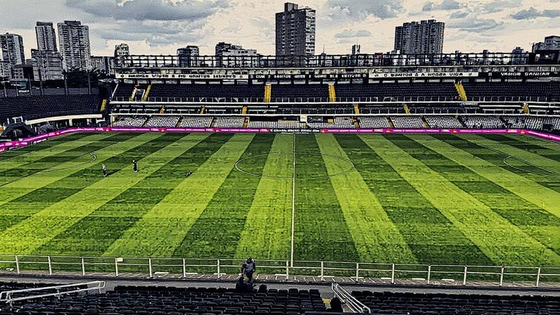 Tricolor tem três jogos confirmados na Vila Belmiro (Foto: Juliana Yamaoka / Lance)