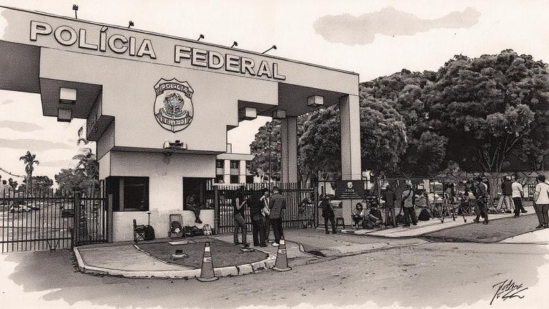 Aliados de Bolsonaro dizem que violação de tornozeleira foi pretexto para prisão. Movimentação na Polícia Federal após a prisão do ex-presidente. (Foto: Valter Campanato / Agência Brasil)