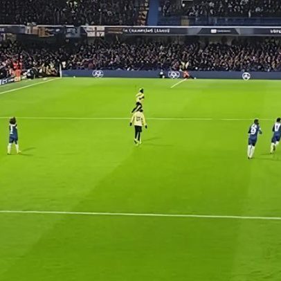 Torcida do Chelsea provoca Yamal com comparação a Estêvão