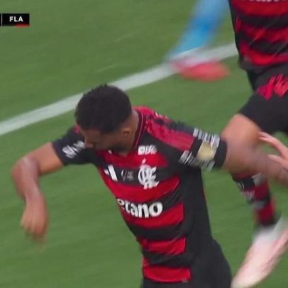 Vini Jr. celebra título da Libertadores e diz que ser Flamengo é Carnaval