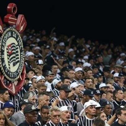 Corinthians apresenta primeira camisa: relembre o uniforme histórico