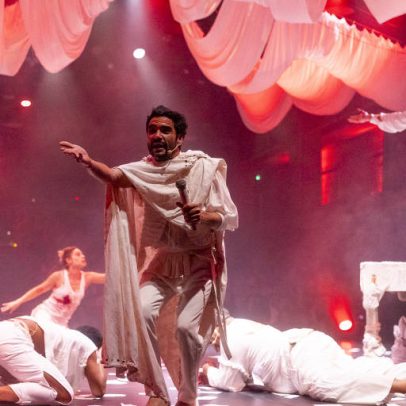 Caio Blat e Babu Santana retornam ao teatro de SP com Irmãos Karamázov
