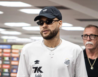 Jornal espanhol aponta que Neymar atrapalhou o time contra o Flamengo