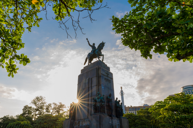Monumento ao Marechal Deodoro, militar responsável pela proclamação da república, no Rio de Janeiro
