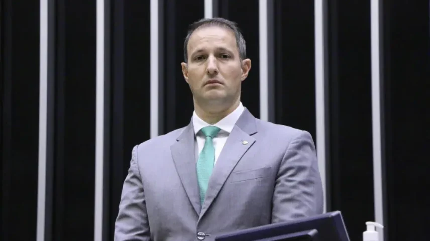 O deputado Guilherme derrite (PP-SP) apresentou um novo relatório para o projeto de lei antifacção. (Foto: Wesley Amaral/Câmara dos Deputados)