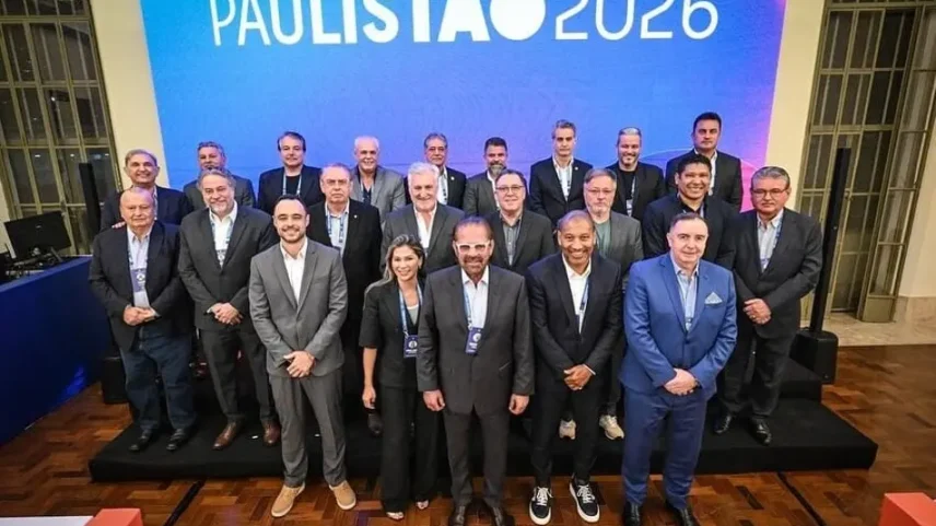 Presidentes dos clubes em reunião com a FPF (Foto: Divulgação/FPF)