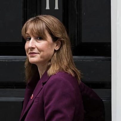 O que pode entrar e sair no orçamento de Rachel Reeves, segundo briefing