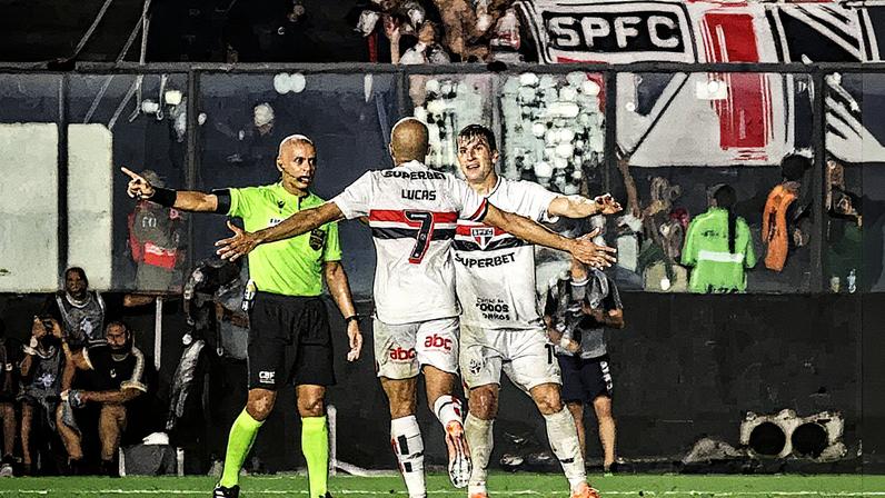 Comemoração do São Paulo após gol de Lucas Moura (Foto: Thiego Mattos/Pera Photo Press/Gazeta Press)