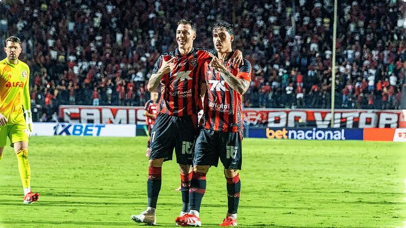 Lucas Halter comemora gol do Vitória (Foto: William Malta FranÃ§a/Photo Premium/Gazeta Press) Photo Premium/Photo Premium