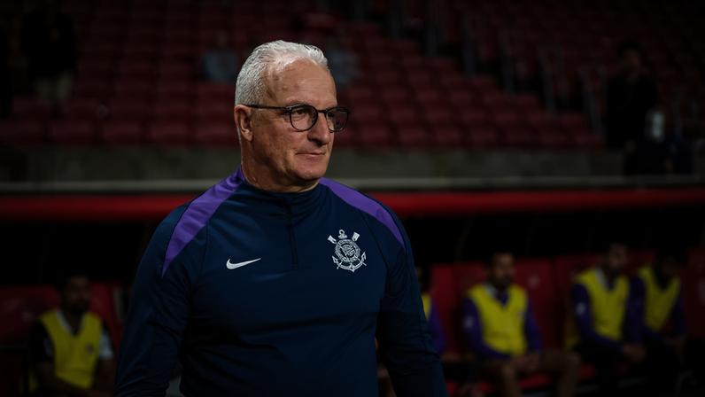 Dorival Júnior foi absolvido pelo STJD (Foto: JORGE LANSARIN/Agencia Enquadrar/Gazeta Press)