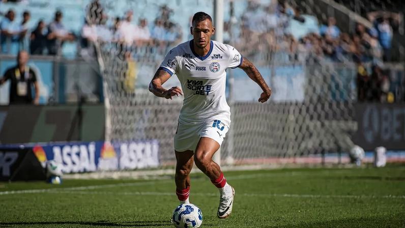 David Duarte em ação contra o Grêmio (Foto: WILLIAN ABI/Pera Photo Press)