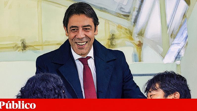 Benfica mantém Rui Costa como presidente e não muda a direção