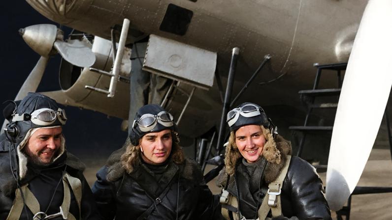 (Sovfoto/Getty Images)