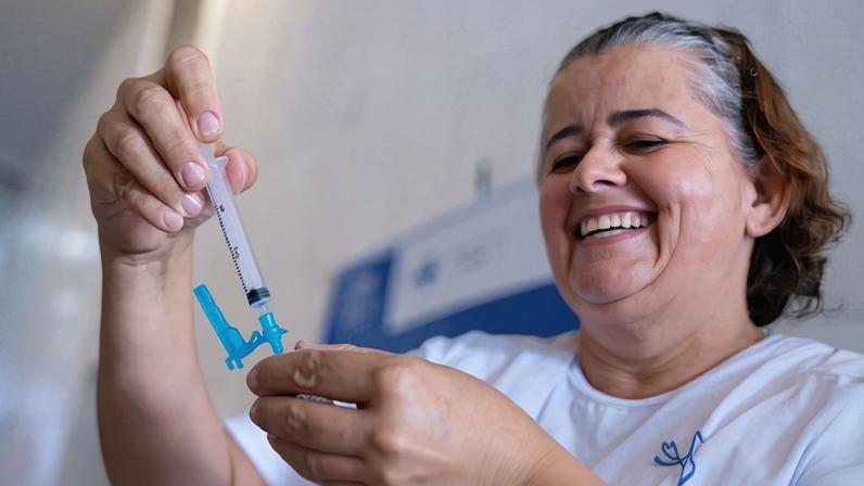 Primeira vacina contra dengue com produção 100% nacional: como vai funcionar