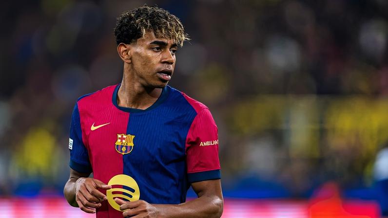 Lamine Yamal, craque do Barcelona - Foto: IMAGO