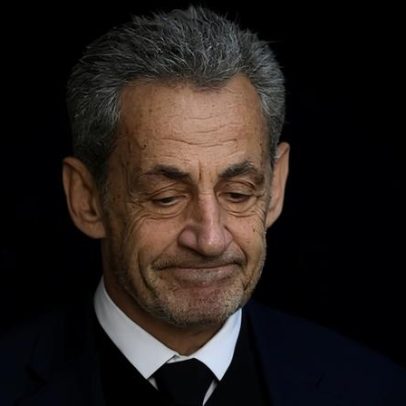 Nicolas Sarkozy condenado por financiamento ilegal de campanha em 2012