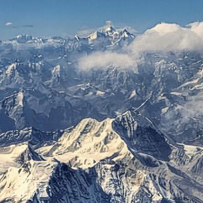 Cinco alpinistas e dois guias mortos em avalanche no Nepal, dizem autoridades