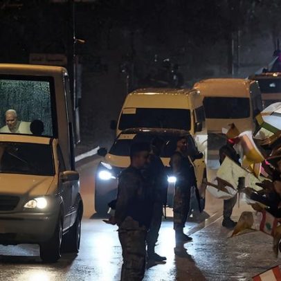 Papa diz que solução de dois Estados é a única para Israel ao chegar ao Líbano