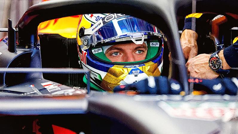 Max Verstappen dentro do carro de Fórmula 1 da Red Bull - Foto: IMAGO