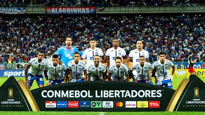 Time do Bahia tira foto antes de duelo decisivo pela Libertadores, contra o Boston River (Foto: Letícia Martins/EC Bahia)