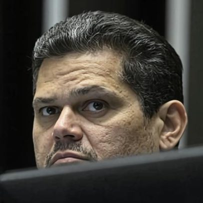 Alcolumbre leva pauta polêmica ao plenário em meio à crise com o Planalto