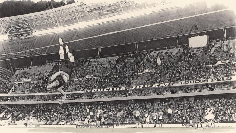 Artur comemorando gol do Botafogo contra o Vasco (Foto: Vítor Silva/Botafogo)