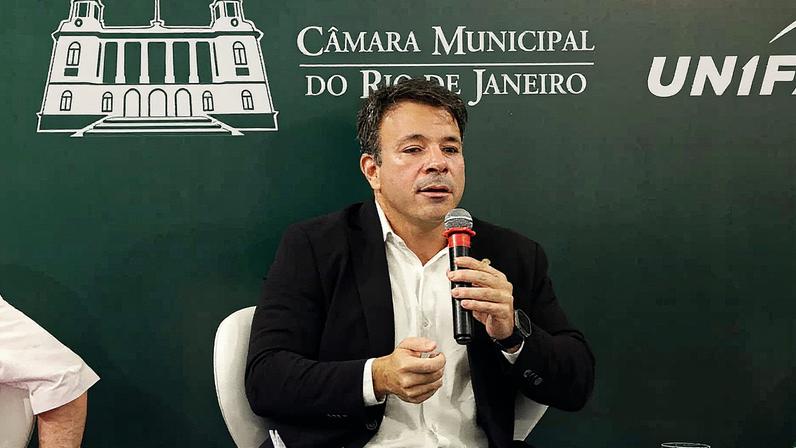Presidente da Câmara, Carlo Caiado fala sobre Autódromo de Guaratiba (Foto: Lucas Diniz/CMRJ)