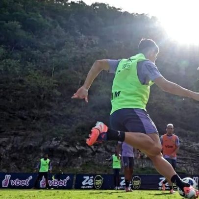 Botafogo tem problemas no time titular para enfrentar o Corinthians