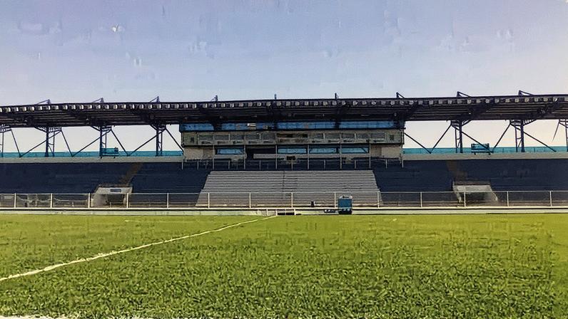 Estádio Cláudio Moacyr, palco de briga generalizada entre torcedores de Macaé e Belford Roxo (Foto: Assessoria Moacyrzão/Divulgação)
