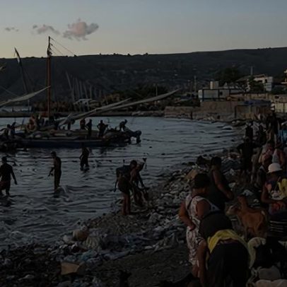 Centenas fogem do centro do Haiti após ataques de gangues e incêndio de casas