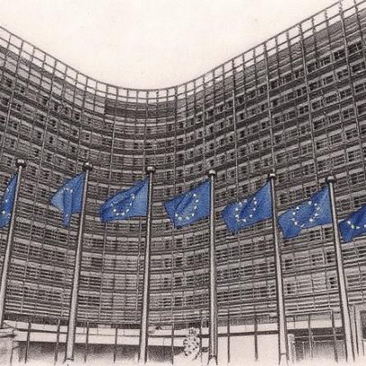 Comissão Europeia avalia atrasos na lei de IA sob pressão de Trump e negócios