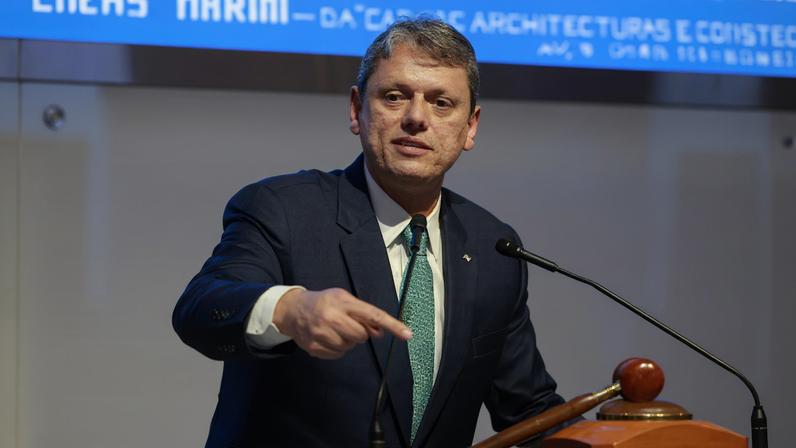 Tarcísio diz que recebeu condenação de Bolsonaro "com tristeza". (Foto: Sebastião Moreira / (EPA) EFE)